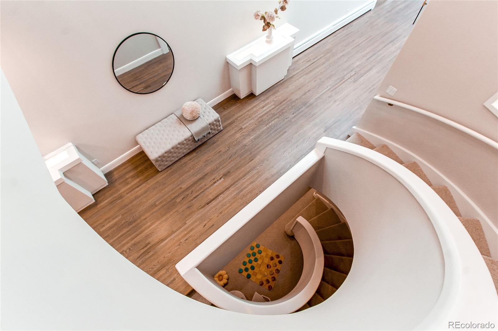 400 S Steele Street Unit: 16