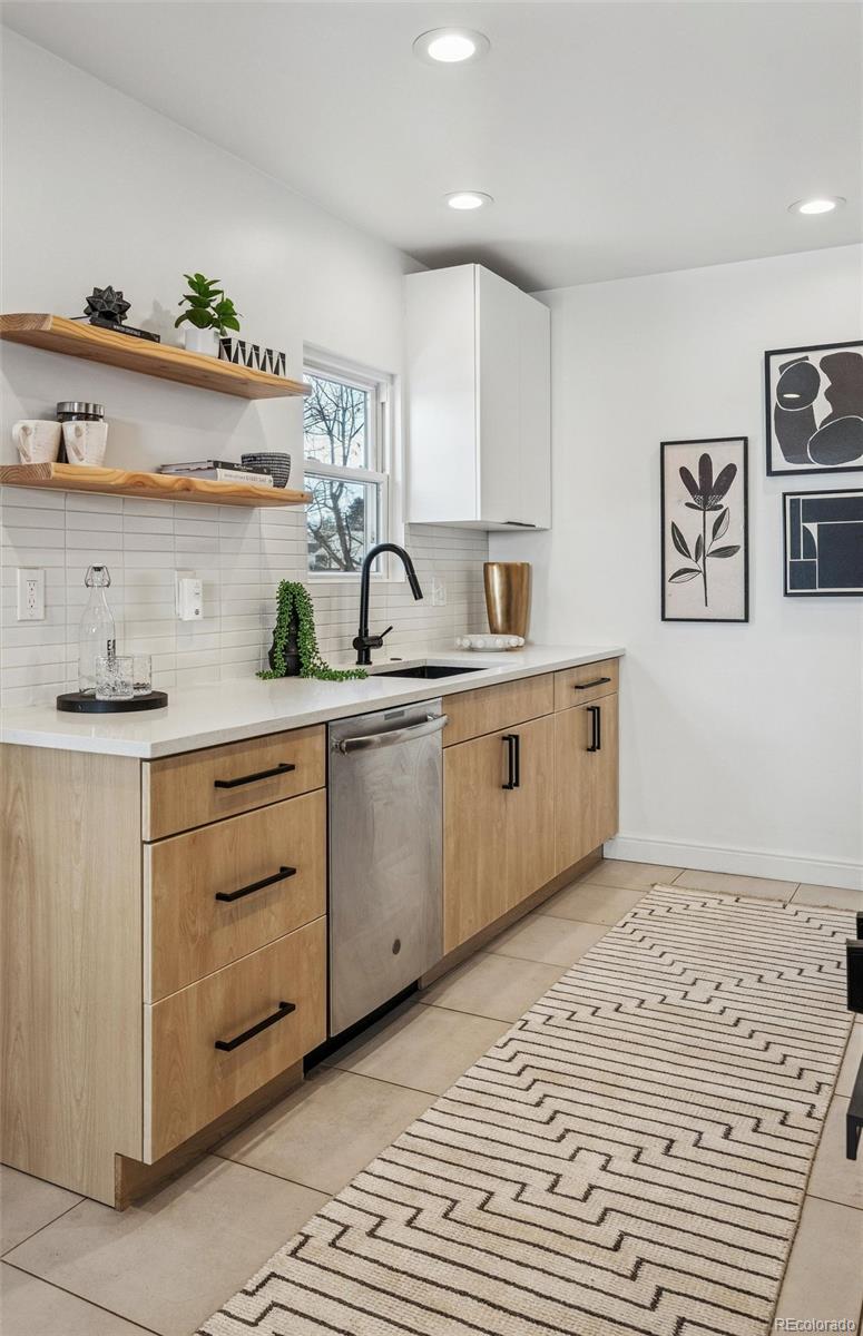 1705 S Downing Street