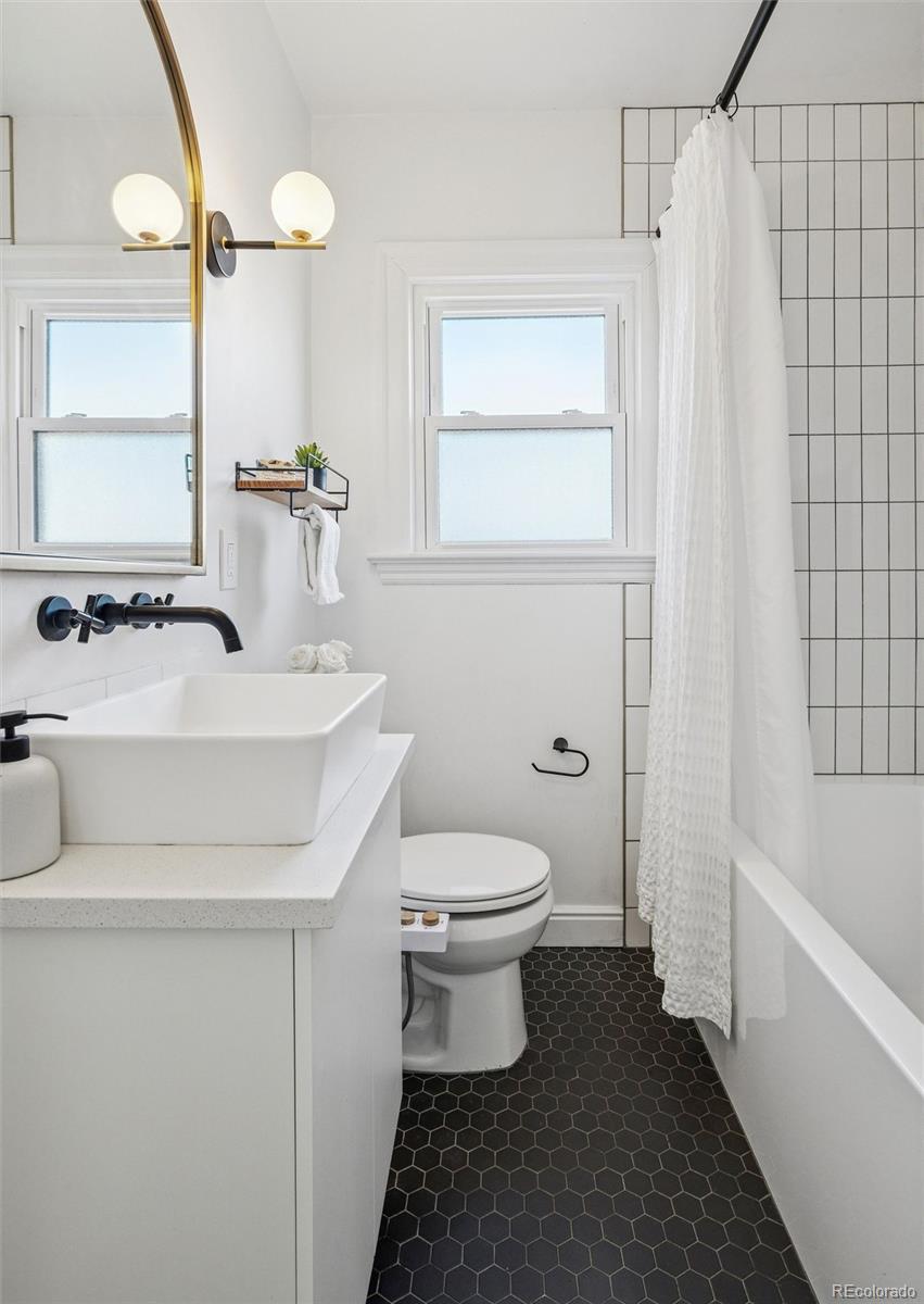 1705 S Downing Street