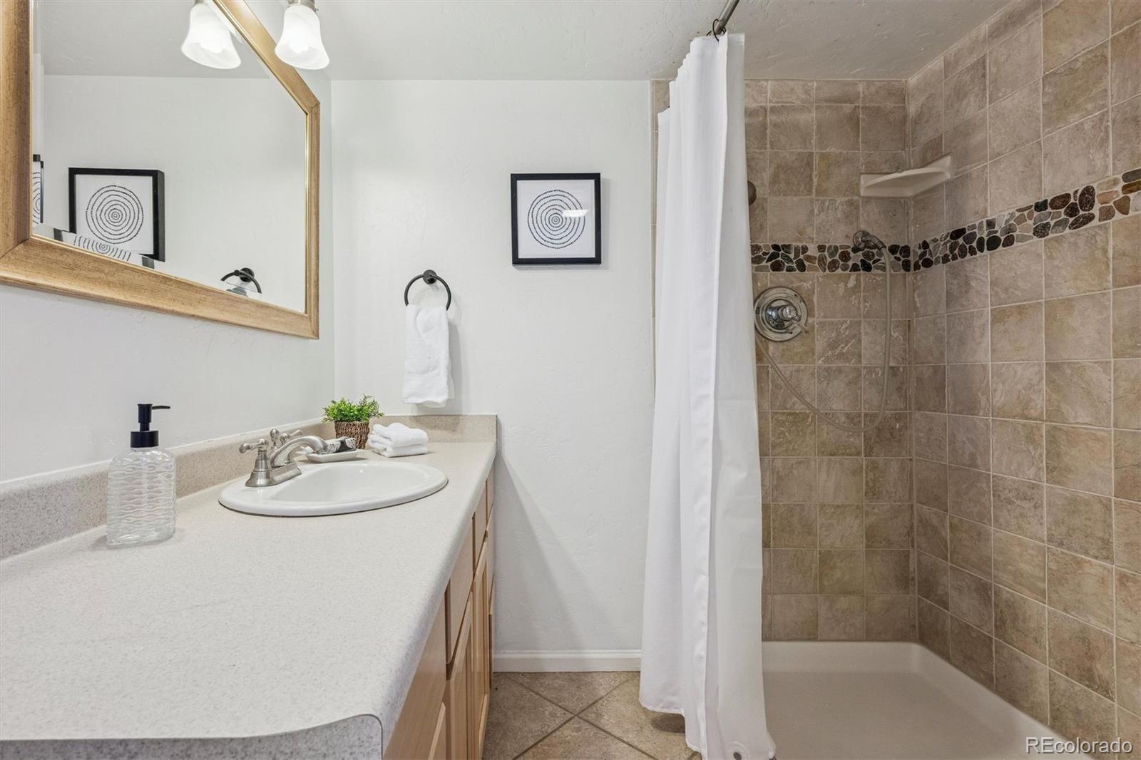 1705 S Downing Street