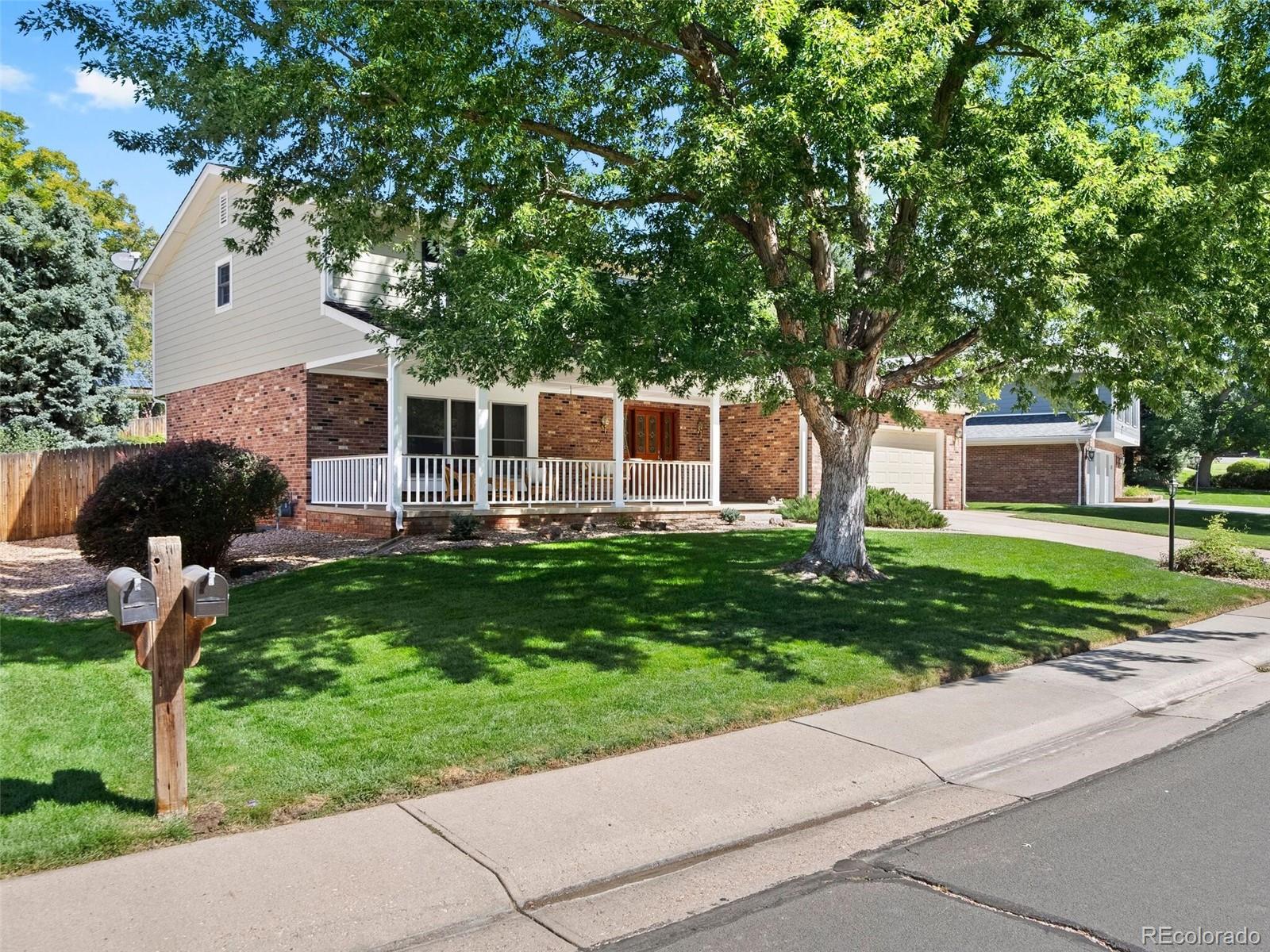 9831 E Pinewood Avenue