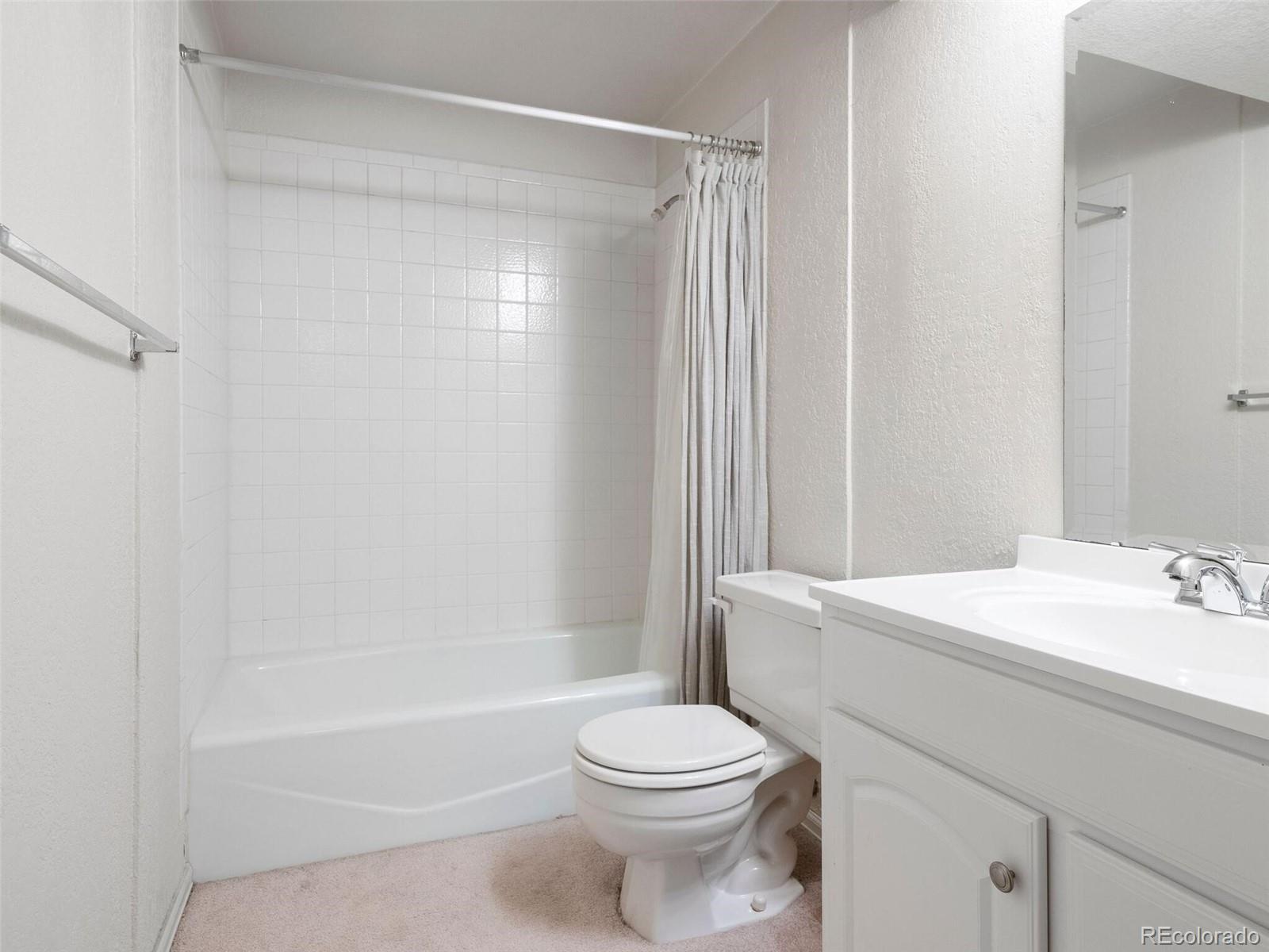 9831 E Pinewood Avenue