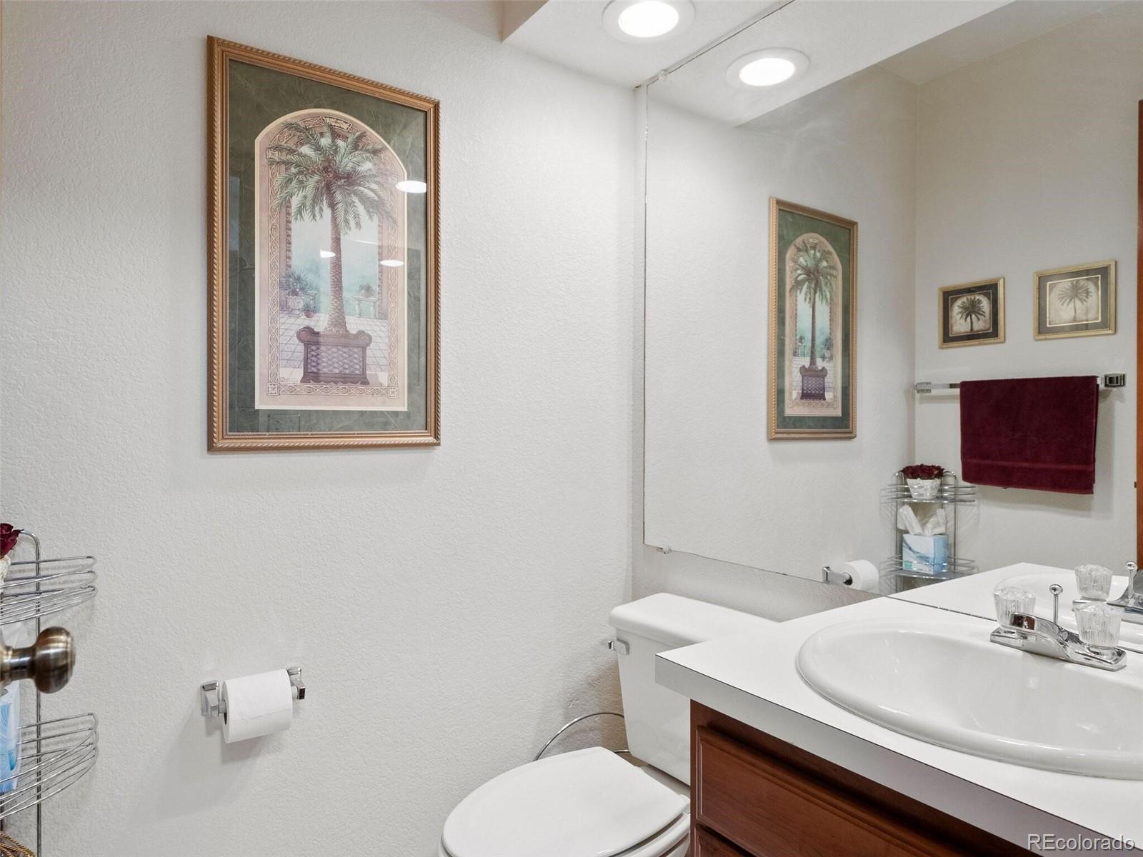 9831 E Pinewood Avenue