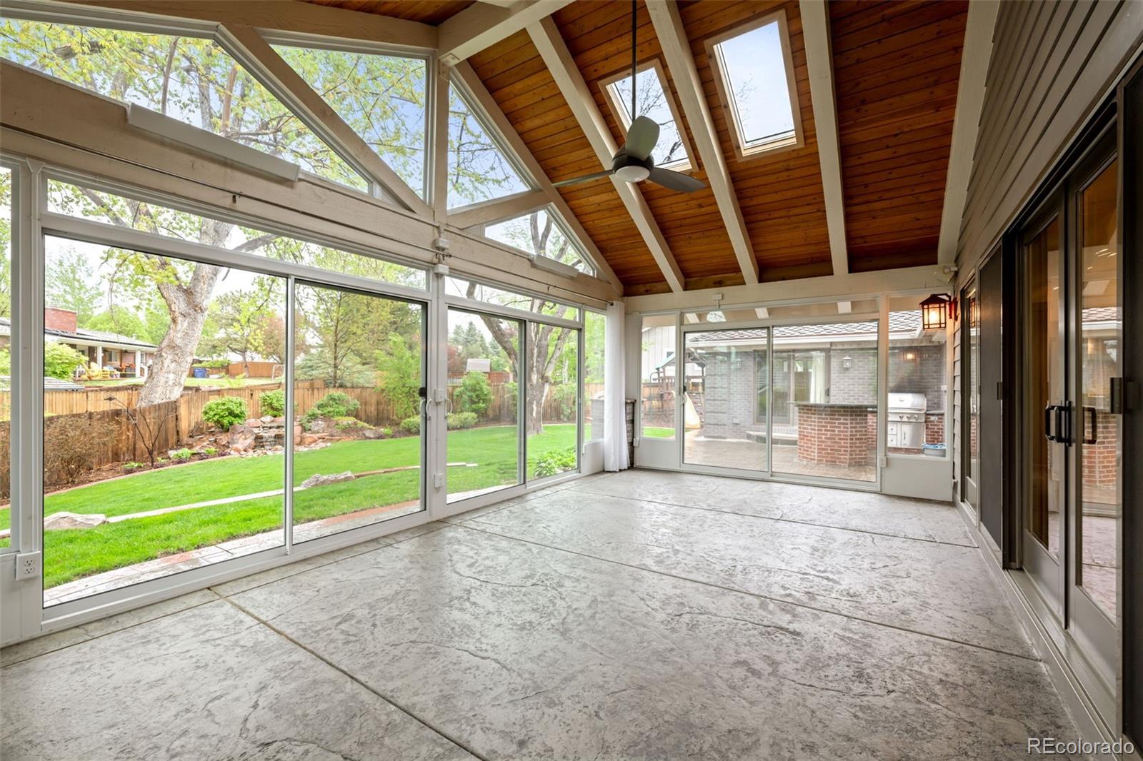 4951 Sanford Circle W