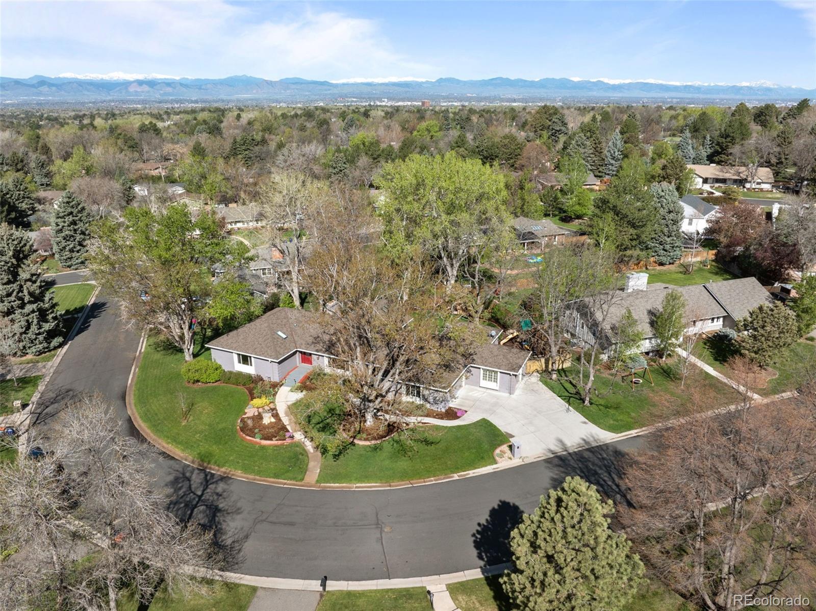 4951 Sanford Circle W