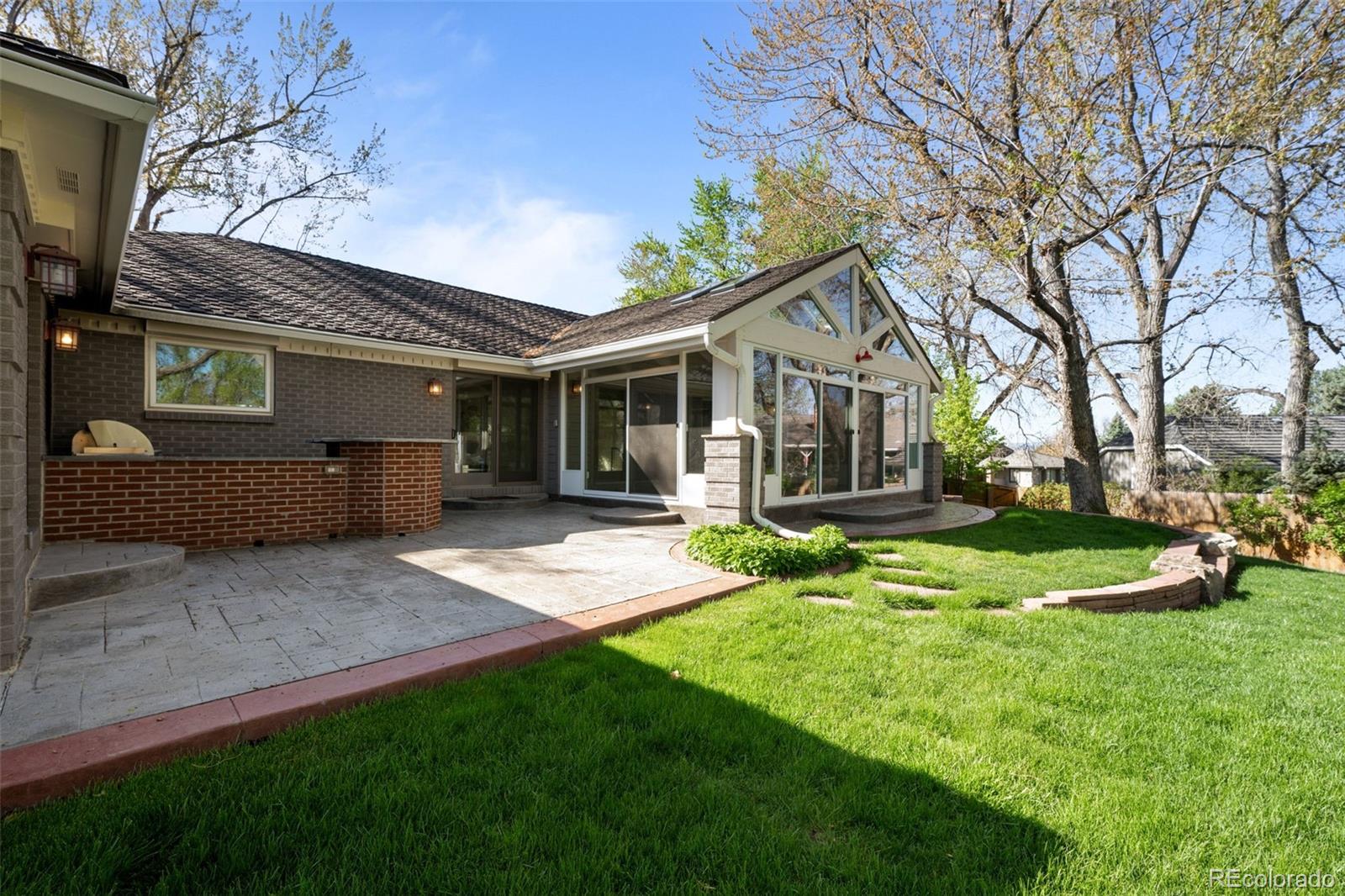 4951 Sanford Circle W