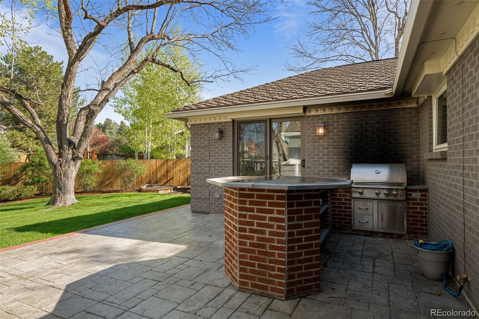 4951 Sanford Circle W