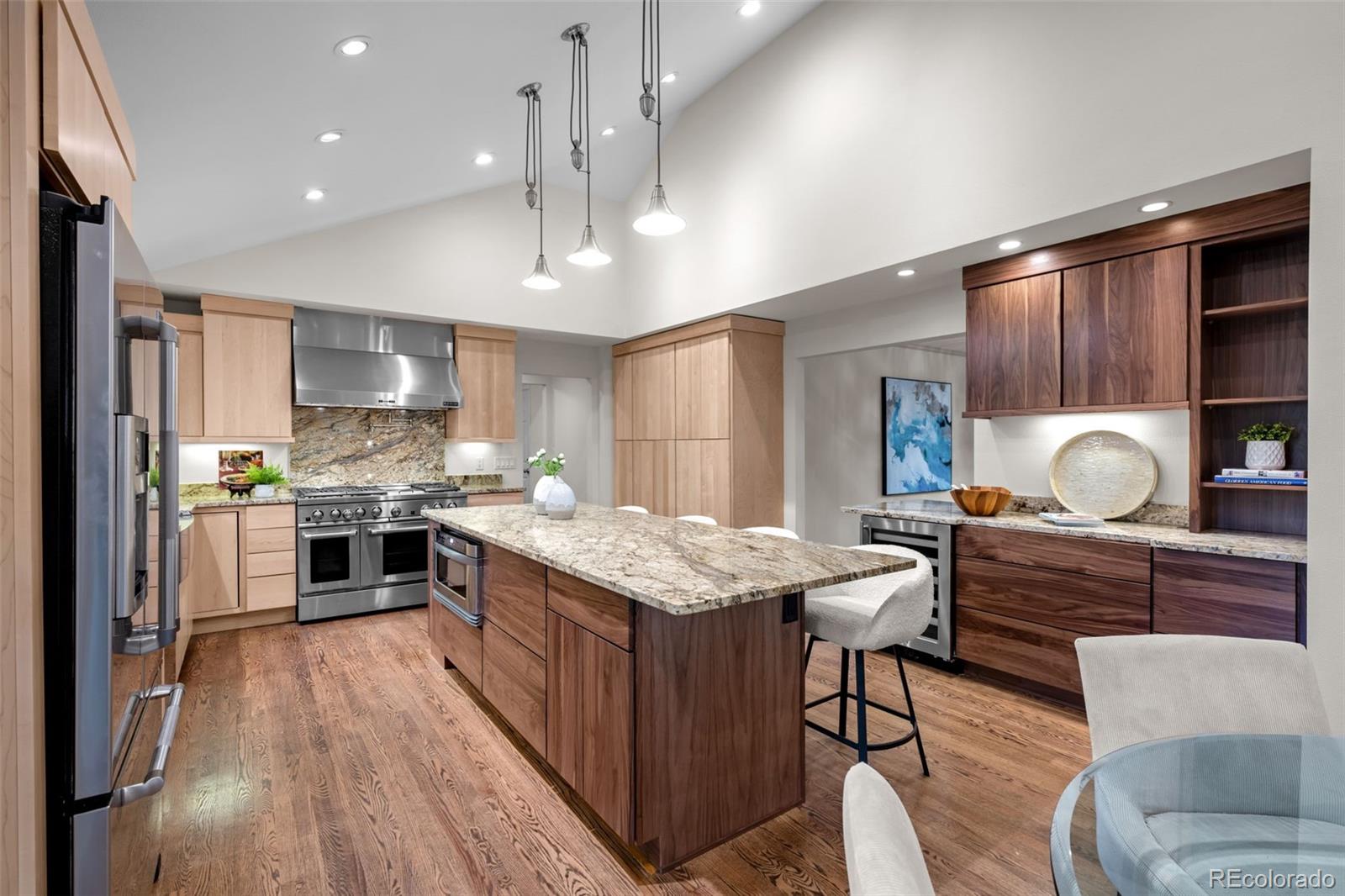 4951 Sanford Circle W