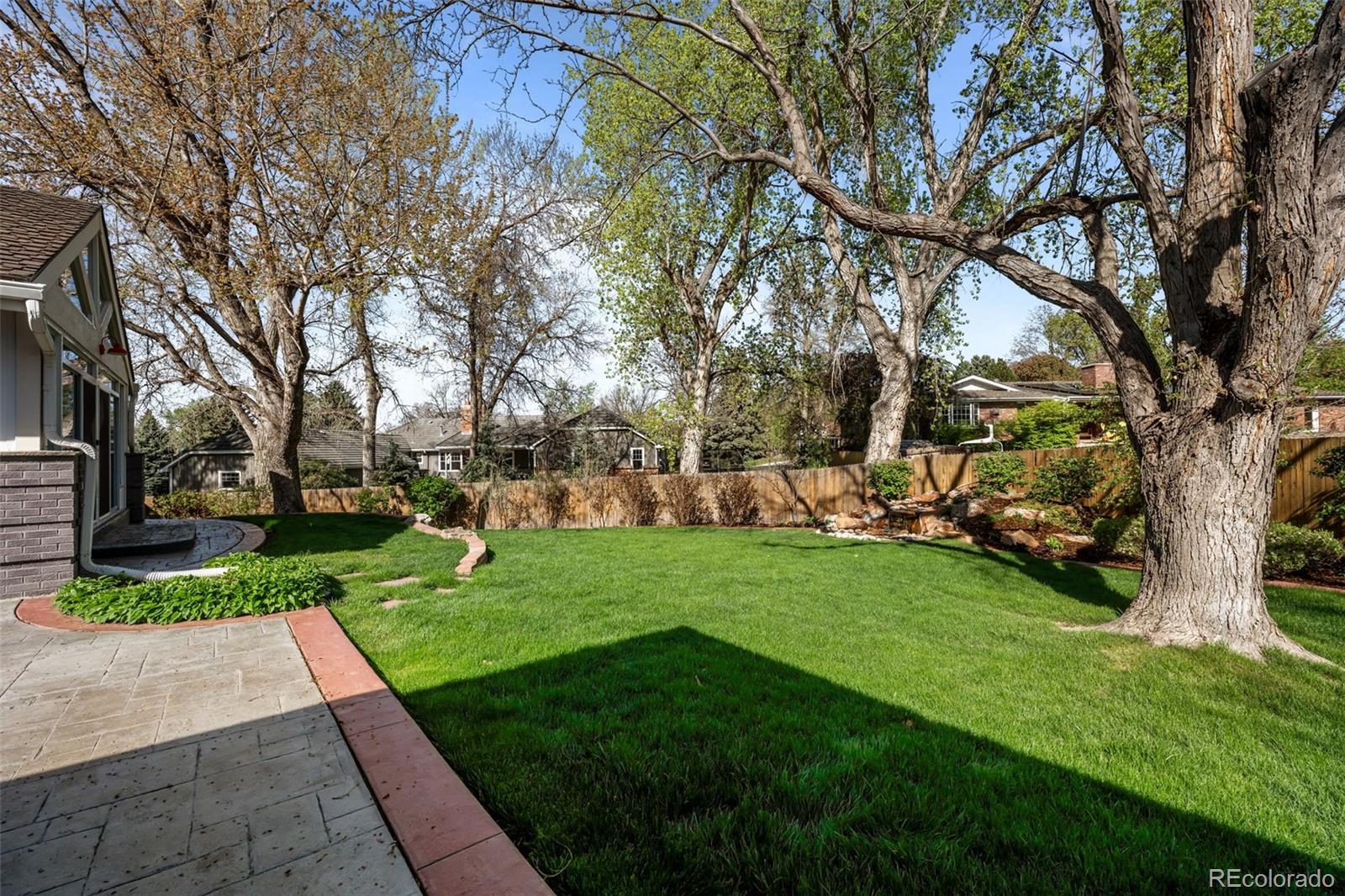 4951 Sanford Circle W