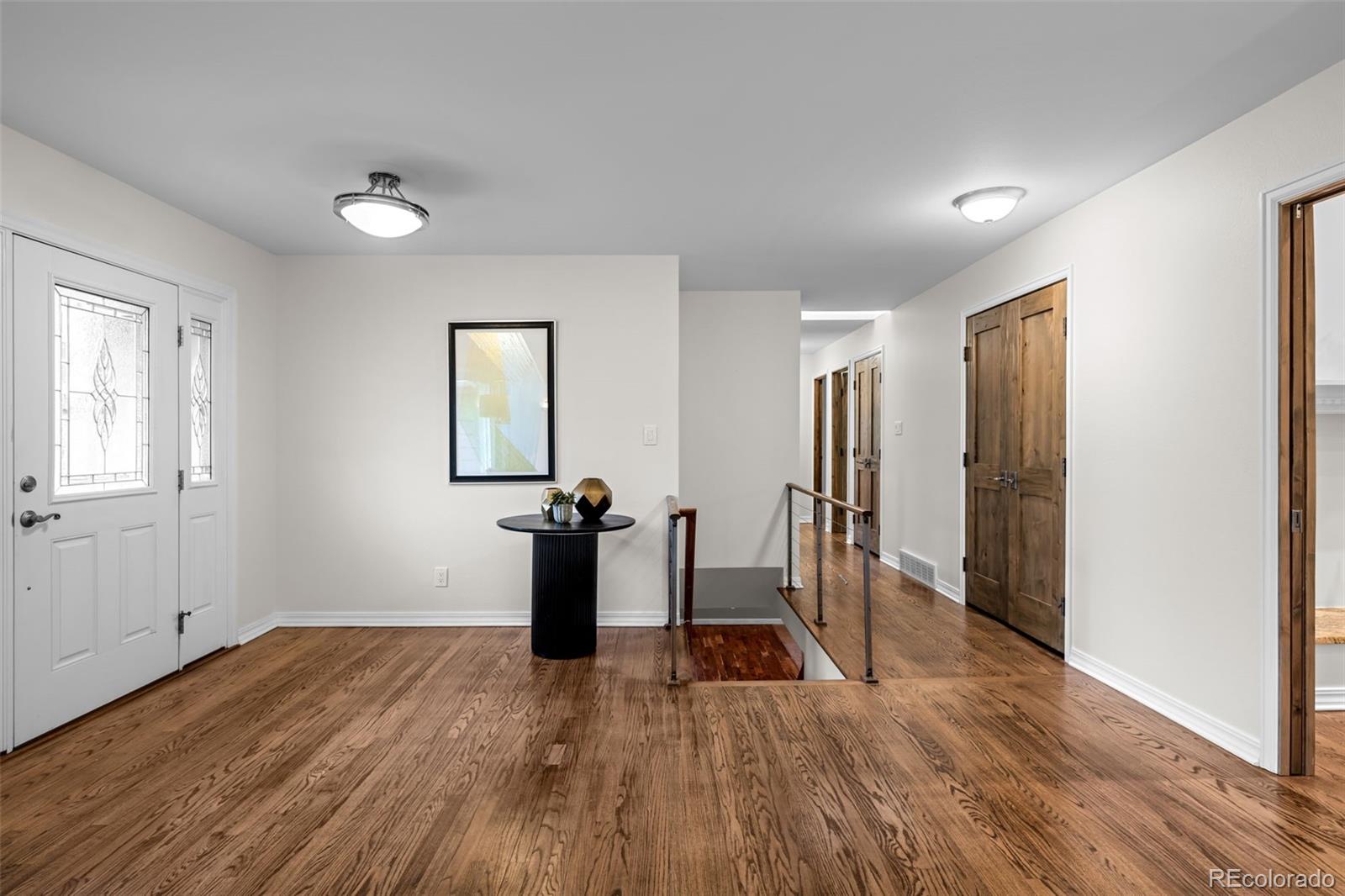 4951 Sanford Circle W