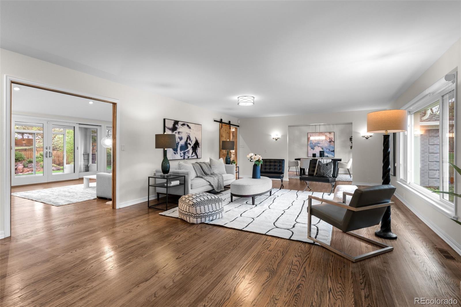 4951 Sanford Circle W