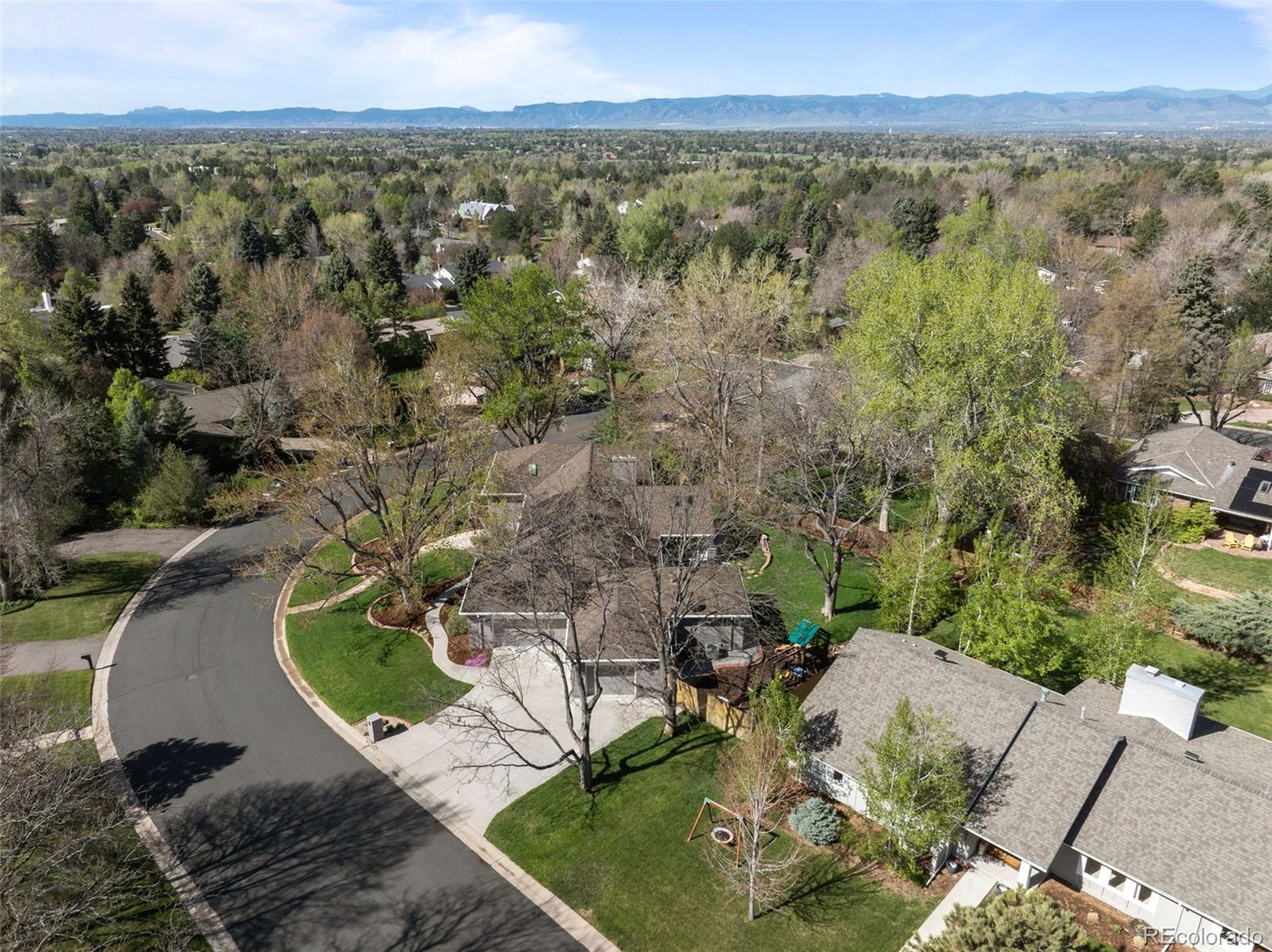 4951 Sanford Circle W