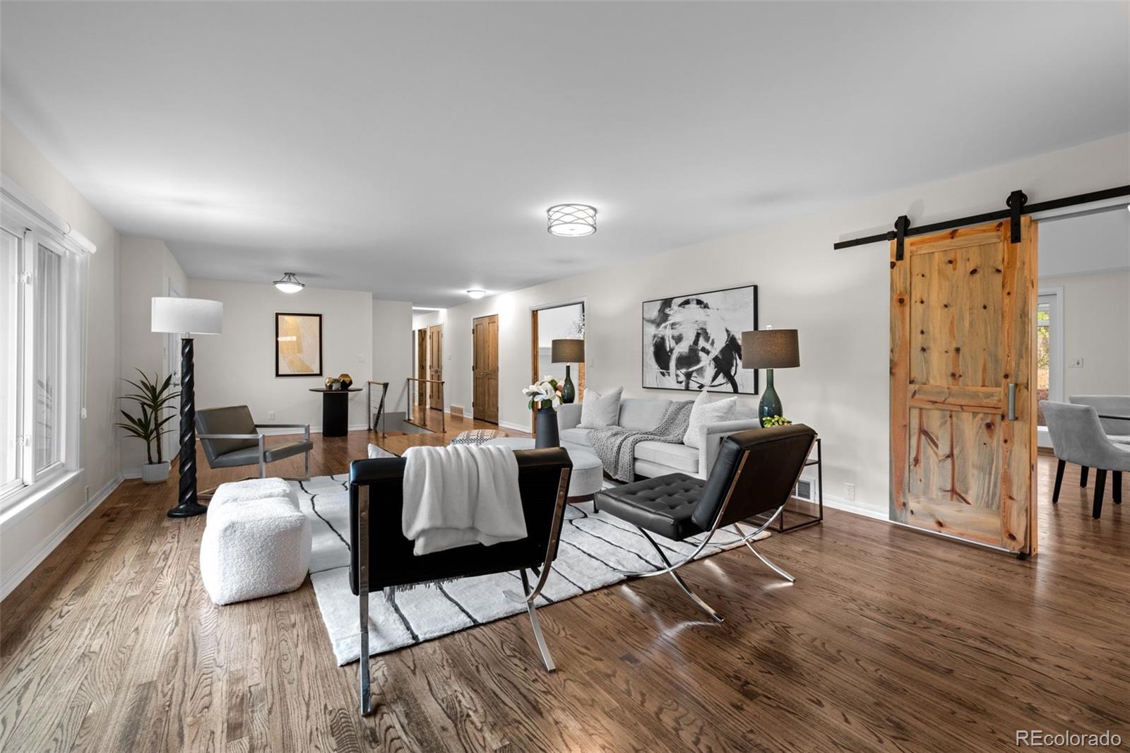 4951 Sanford Circle W