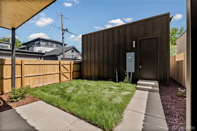 2230 W 36th Avenue
