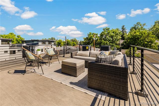 2230 W 36th Avenue