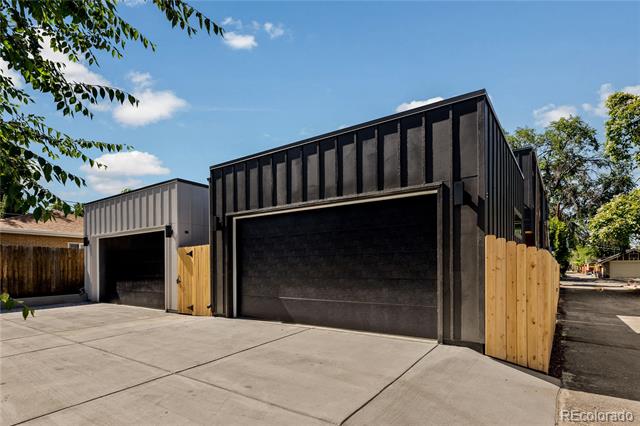 2230 W 36th Avenue
