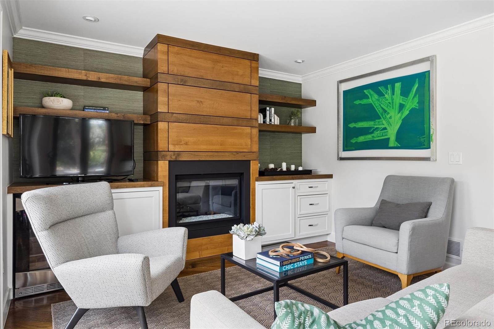15 Mockingbird Lane