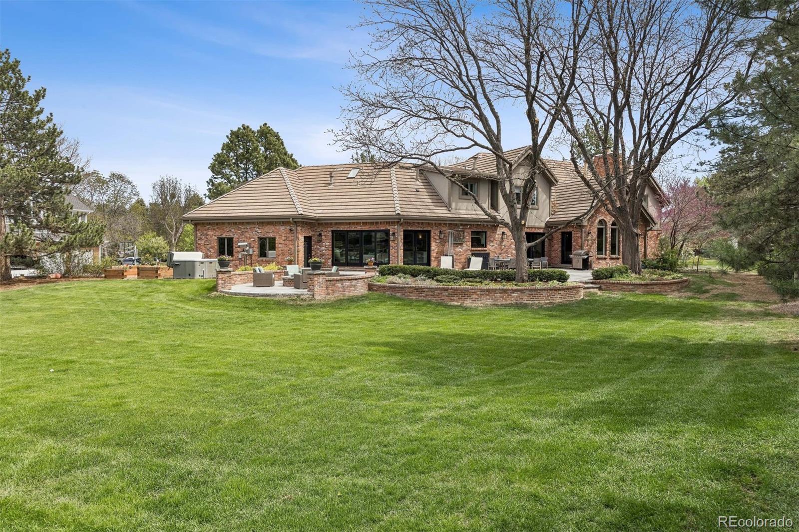 15 Mockingbird Lane