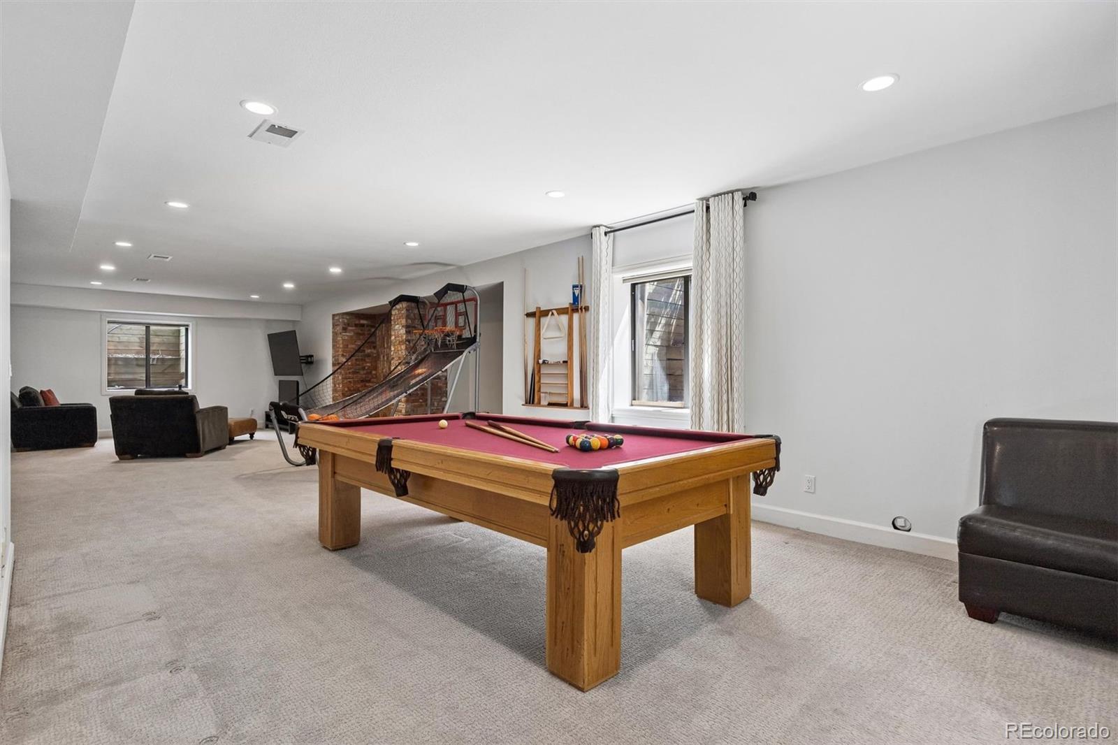 15 Mockingbird Lane