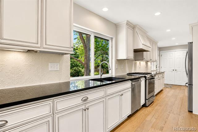 8658 E Otero Circle
