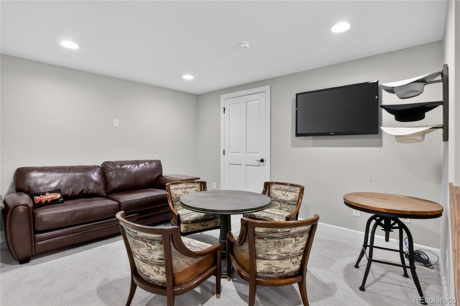 8658 E Otero Circle