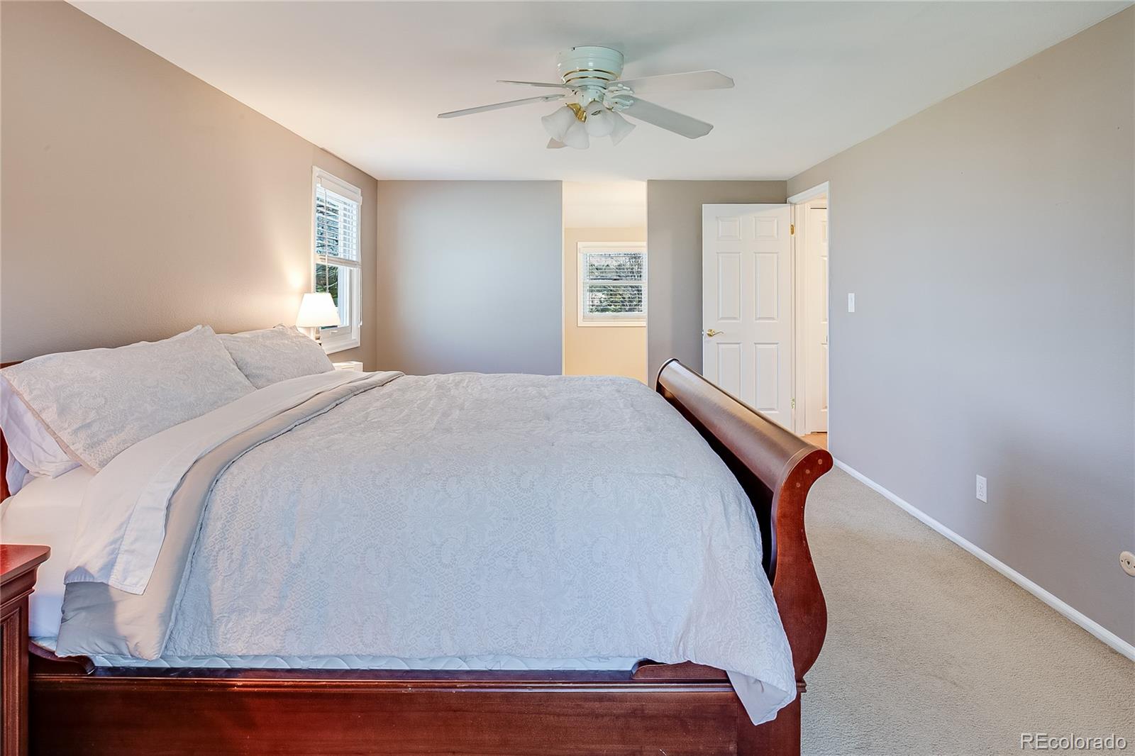 6708 S Niagara Court