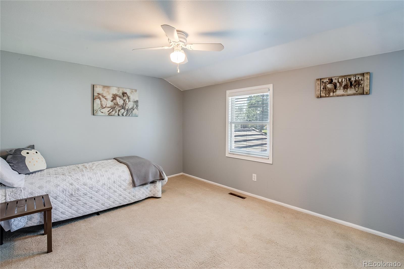 6708 S Niagara Court