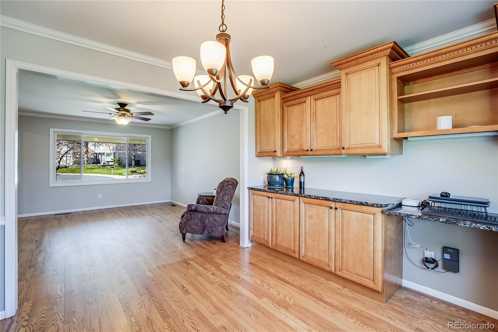 6708 S Niagara Court