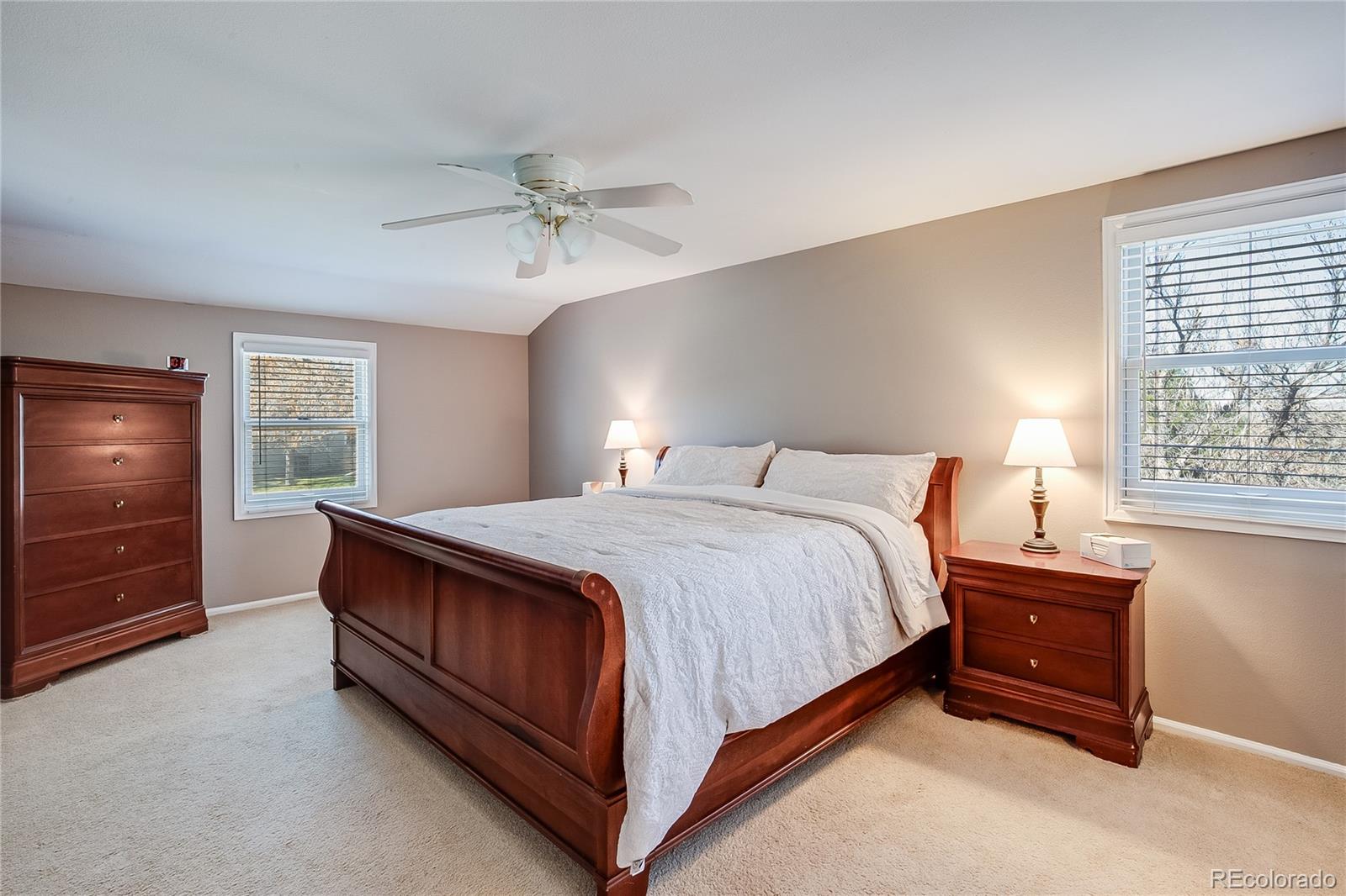 6708 S Niagara Court