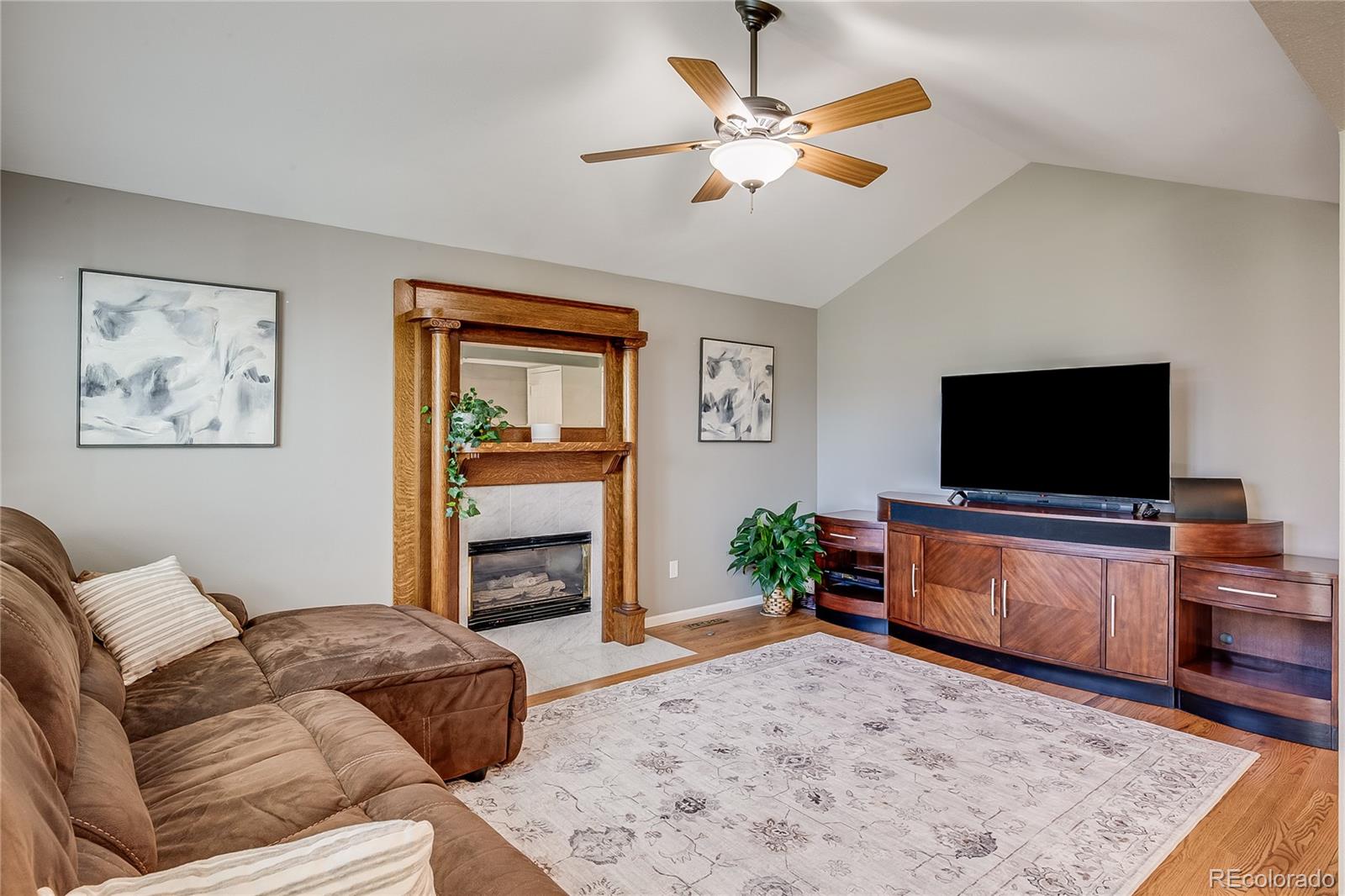 6708 S Niagara Court