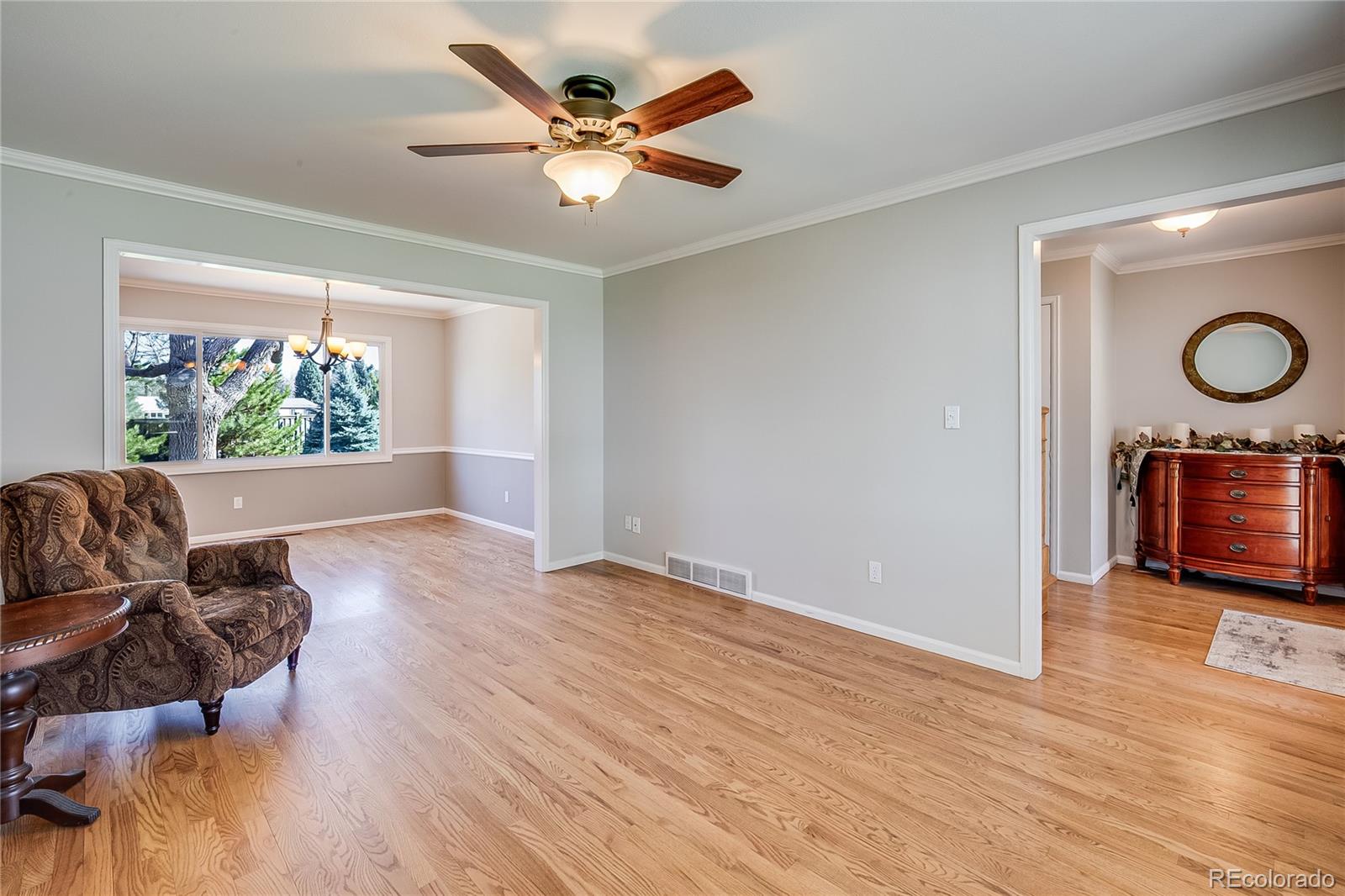 6708 S Niagara Court