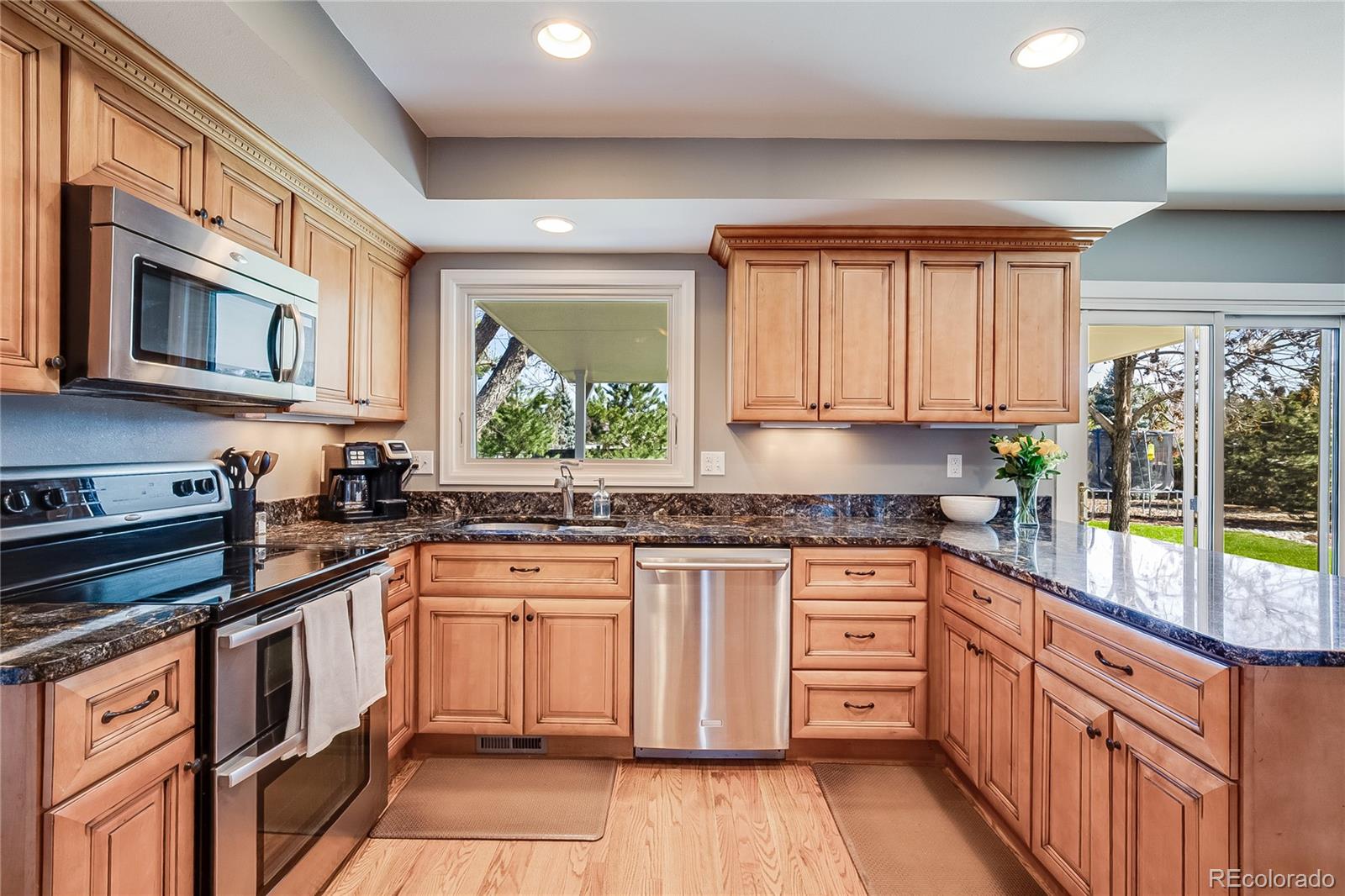 6708 S Niagara Court