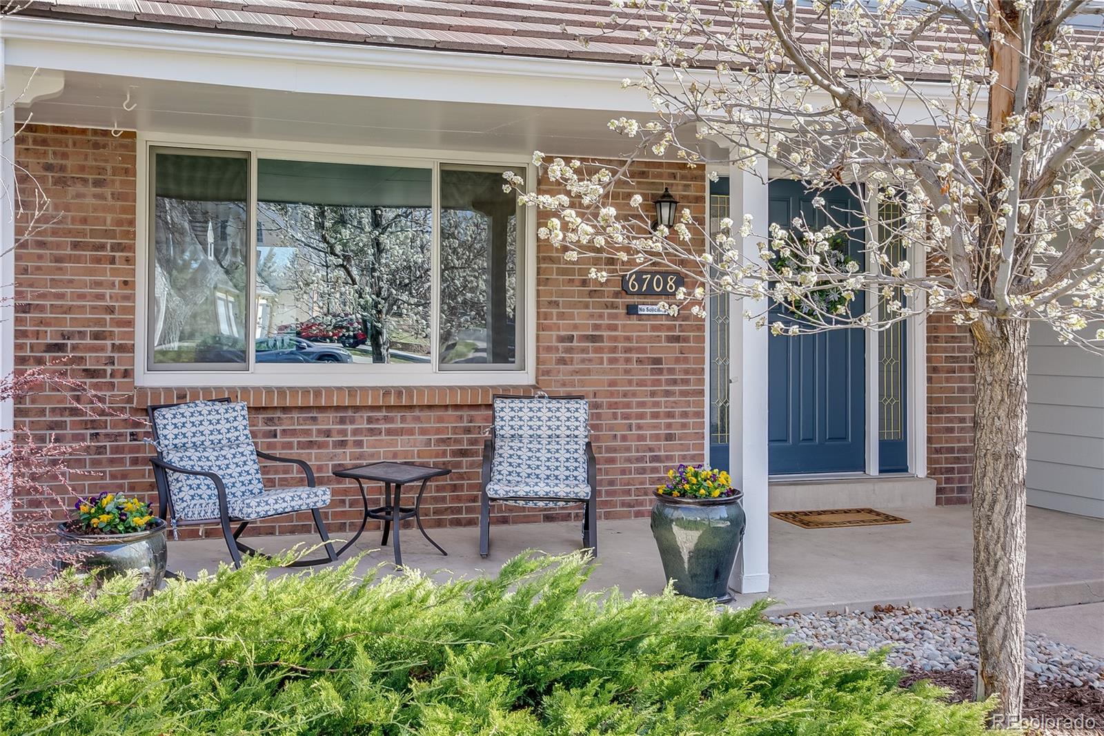 6708 S Niagara Court