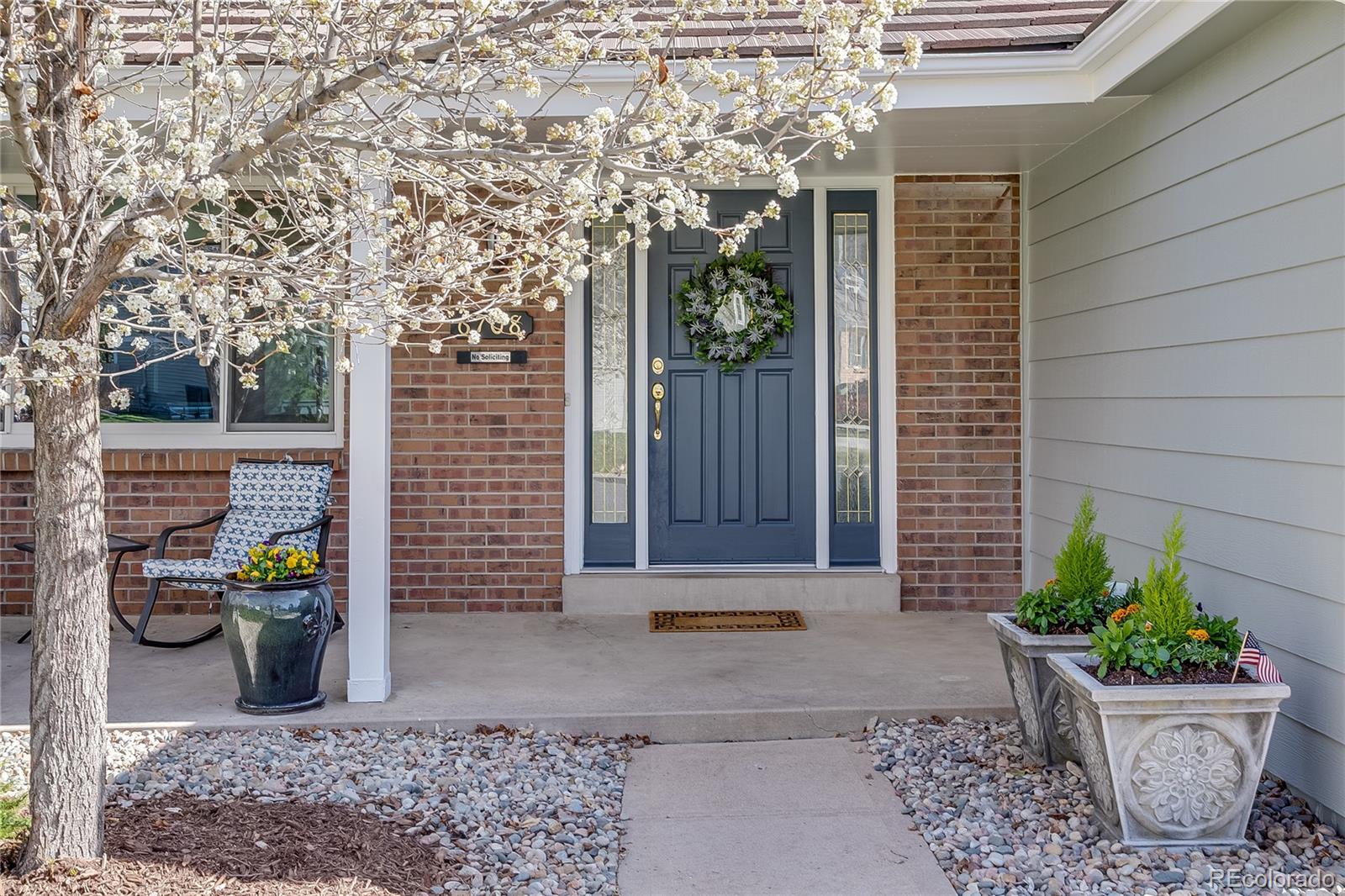 6708 S Niagara Court