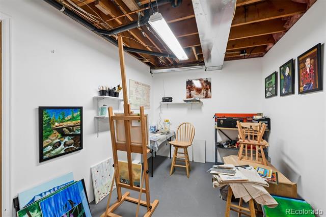 2777 S Elmira Street Unit: 17