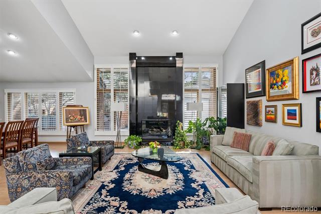 2777 S Elmira Street Unit: 17