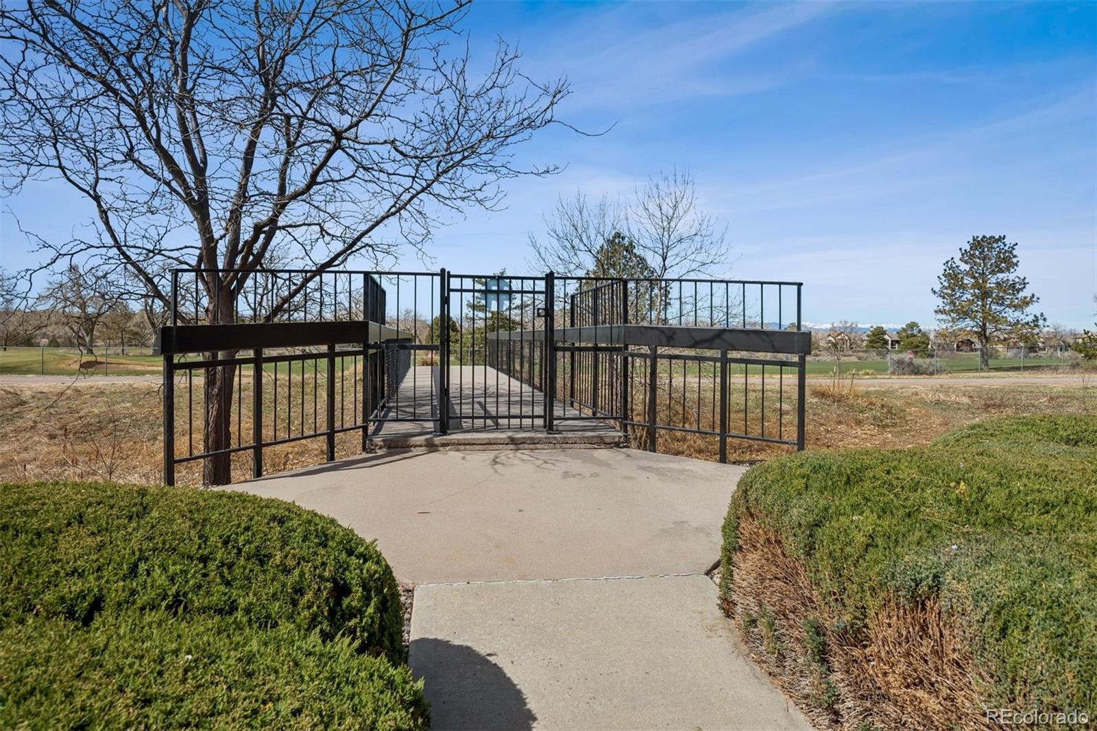 2777 S Elmira Street Unit: 17