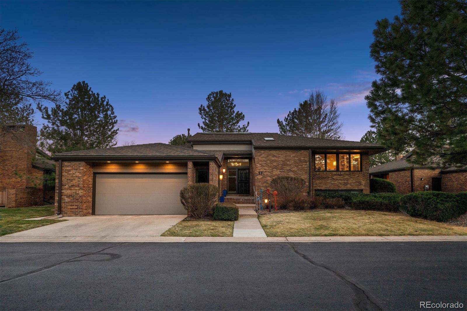 2777 S Elmira Street Unit: 17