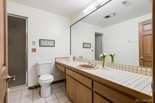 2777 S Elmira Street Unit: 17