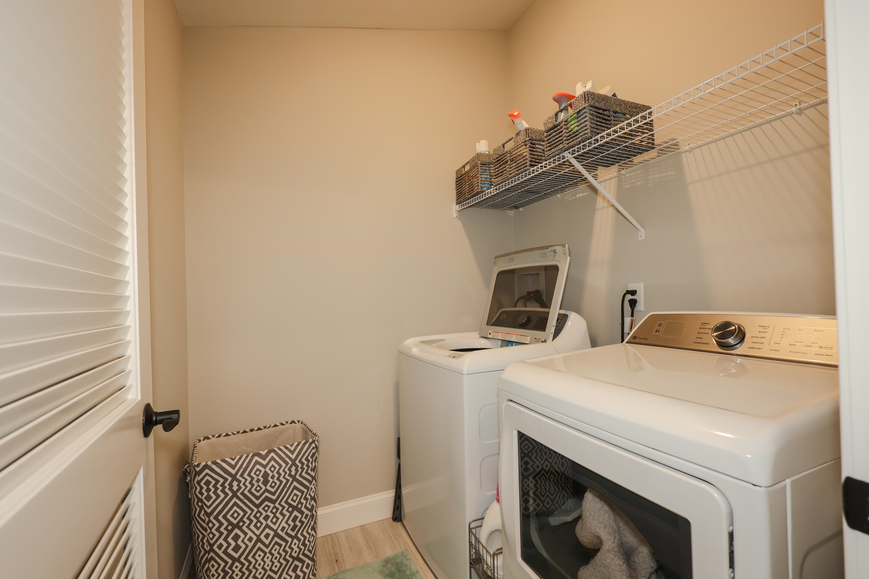 38 B Brackett Lane