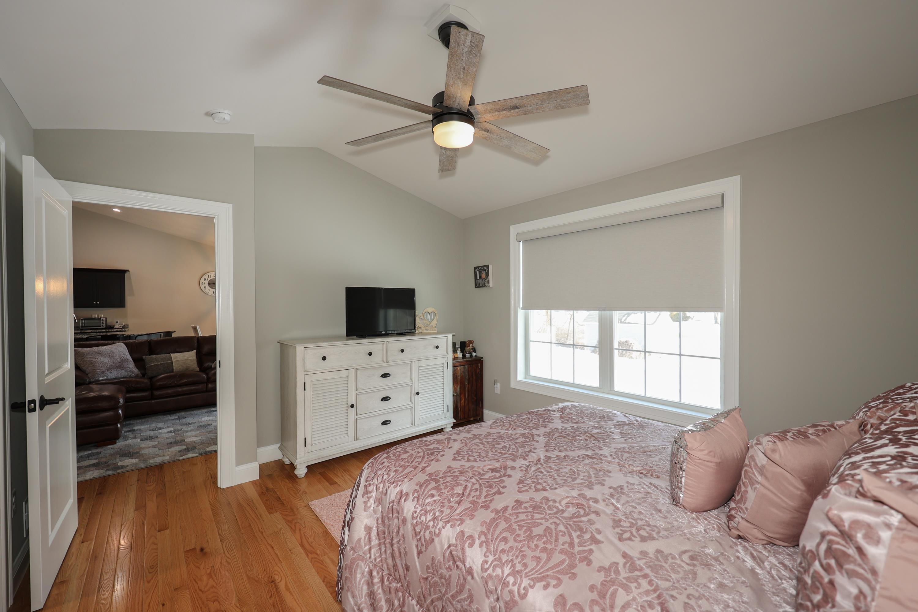 38 B Brackett Lane