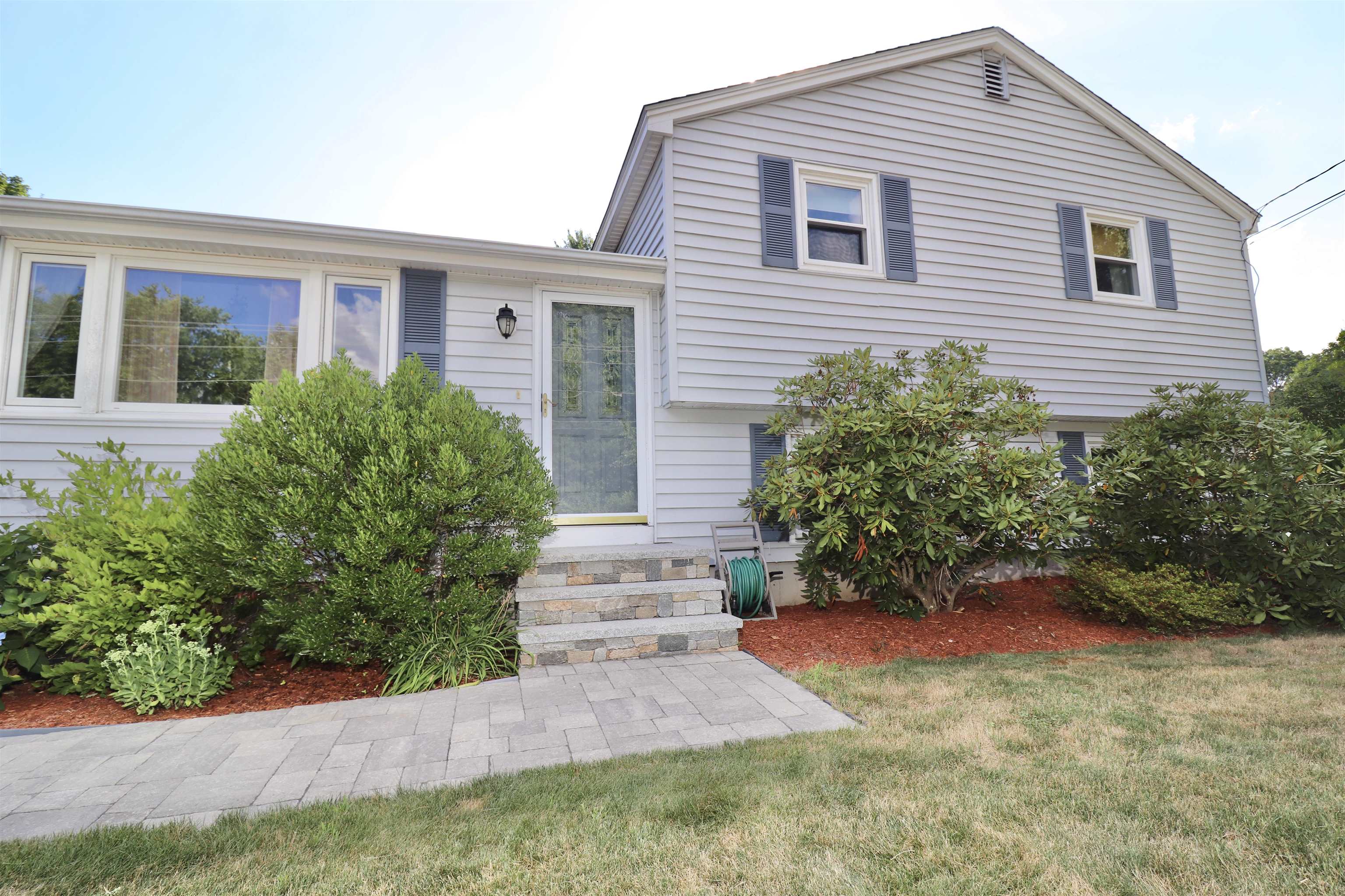 21 Hoodkroft Drive