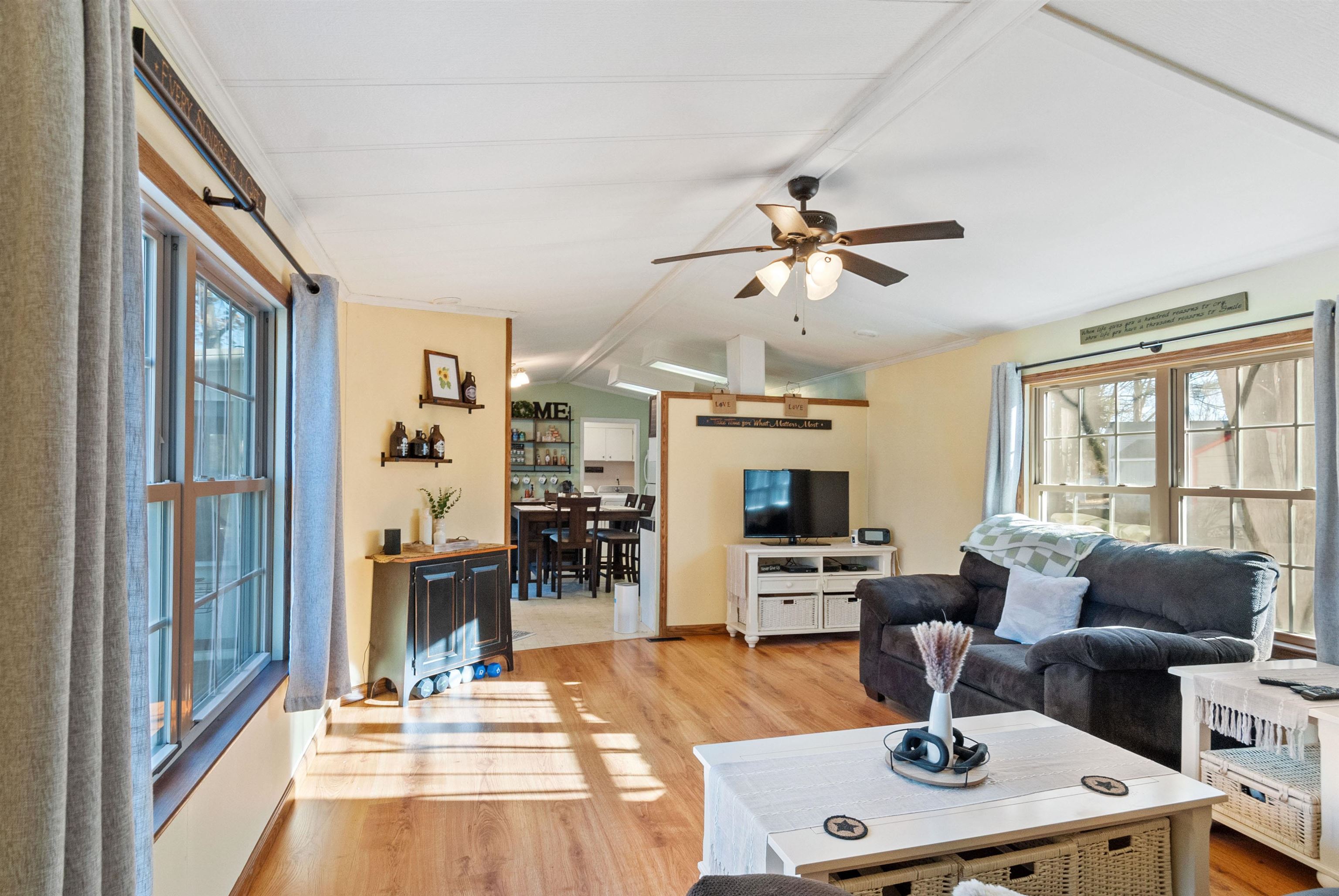 13 N. Dewberry Lane
