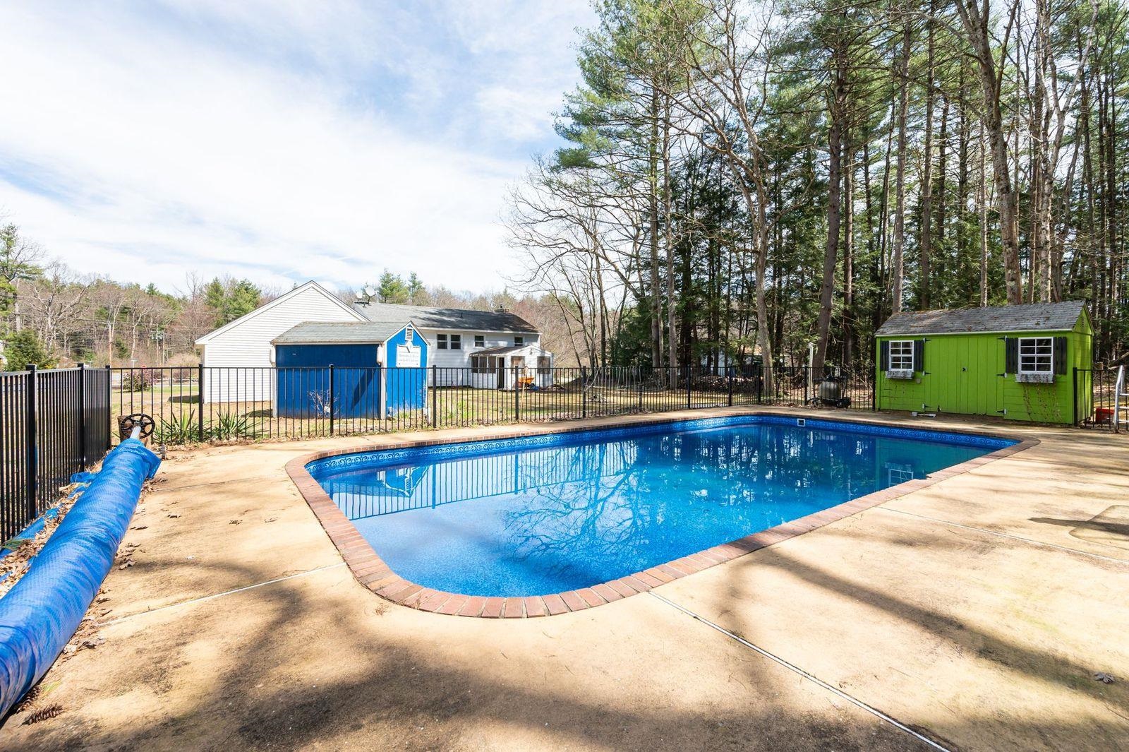 16 Masquah Drive