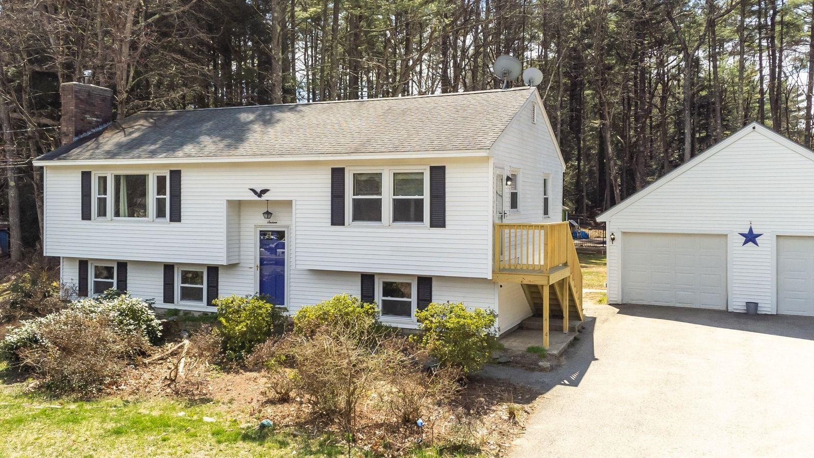16 Masquah Drive