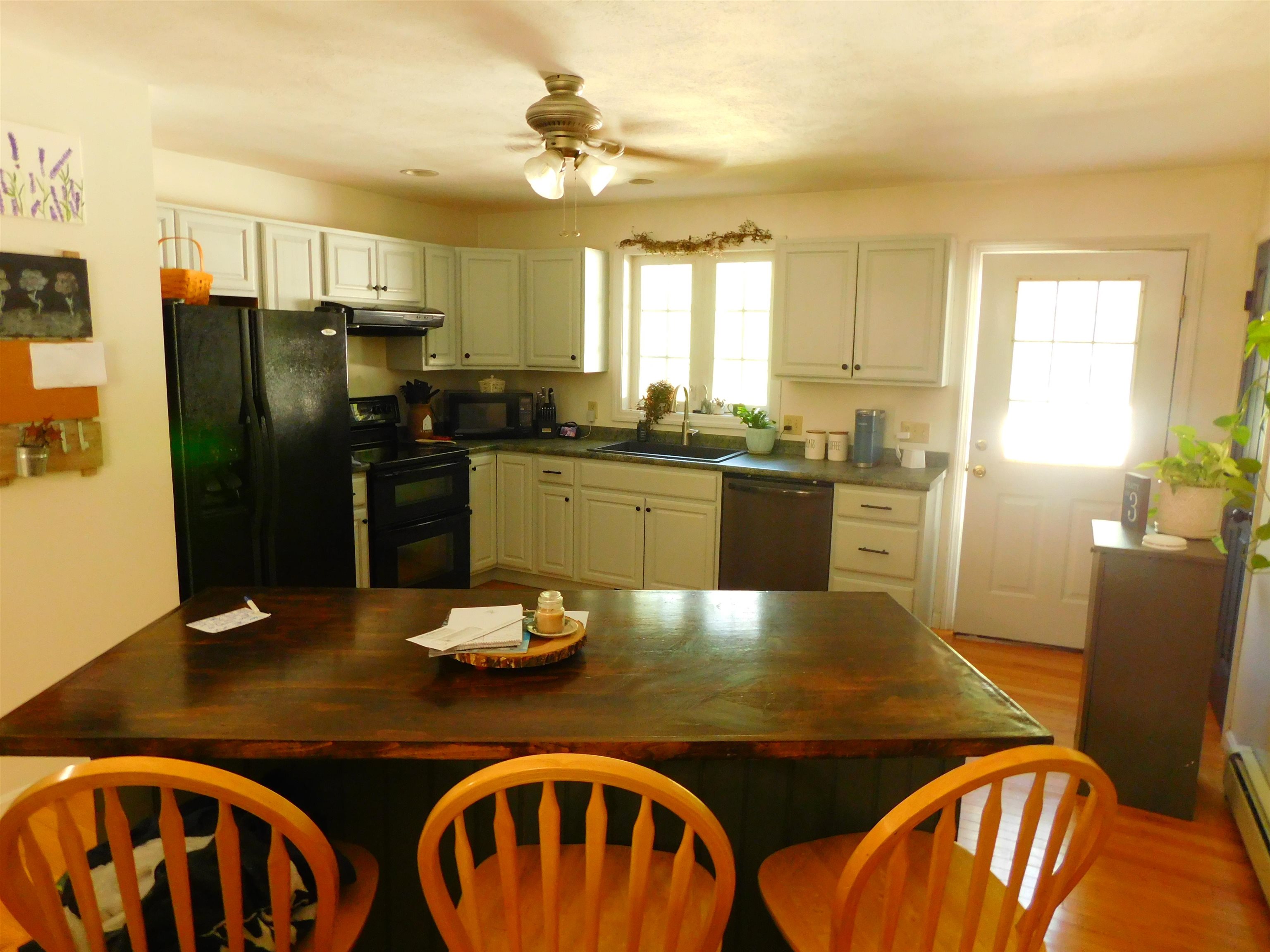 272 Robinhood Road