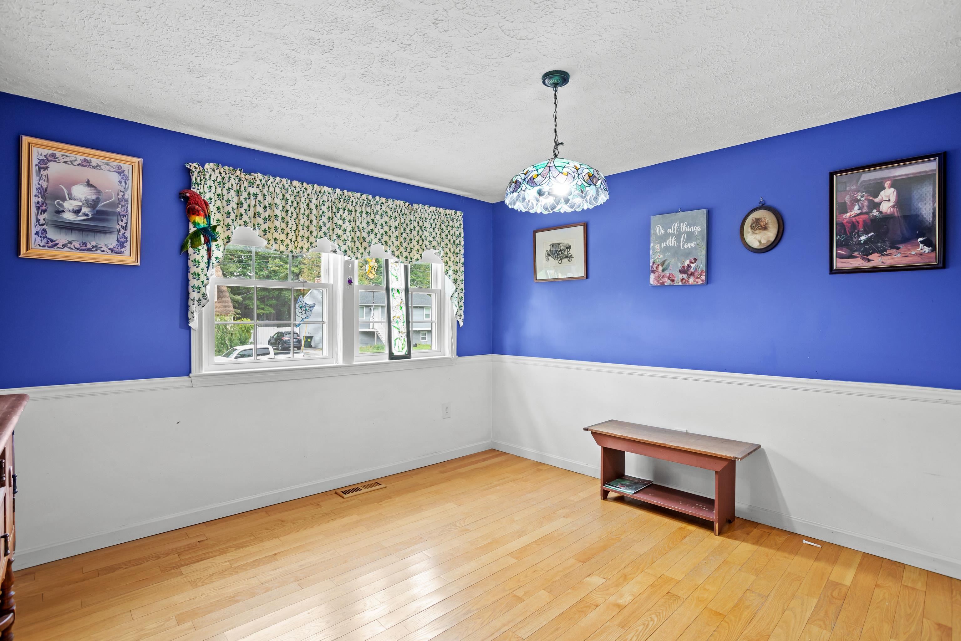 164 Hoyt Street