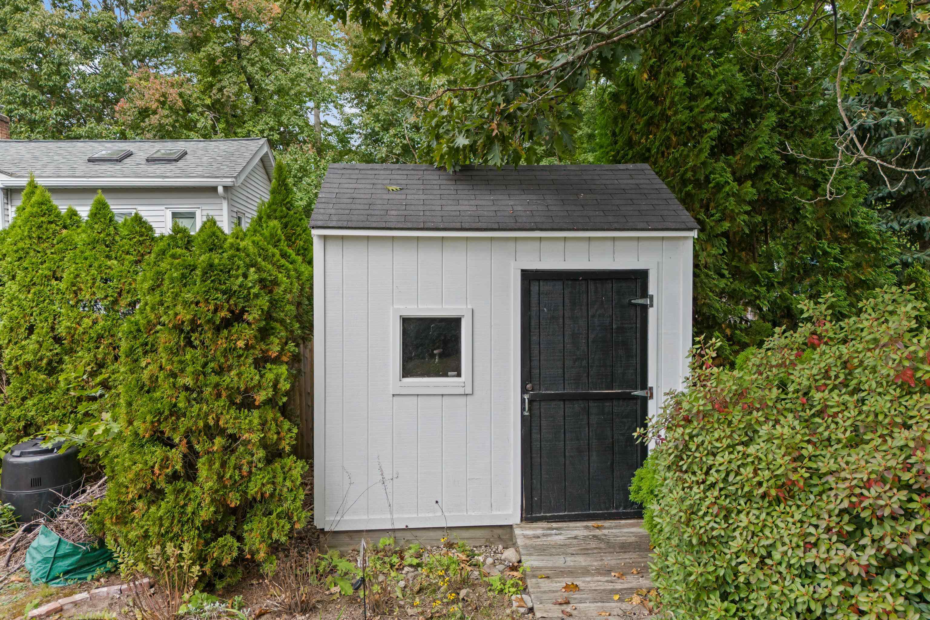164 Hoyt Street