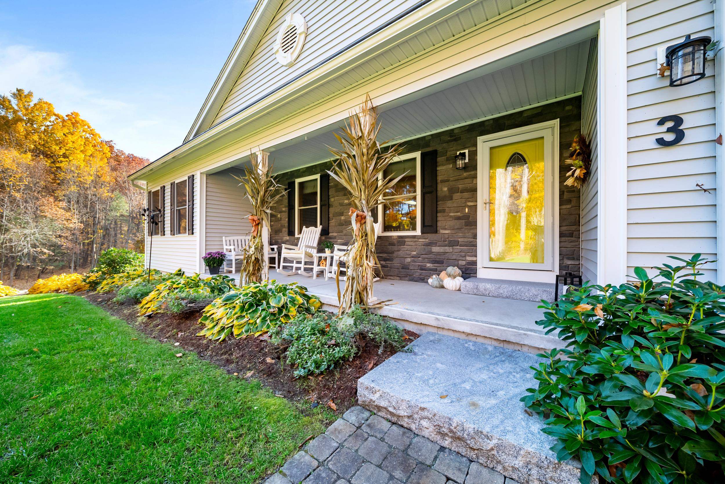 3 Whitneys Grove Road