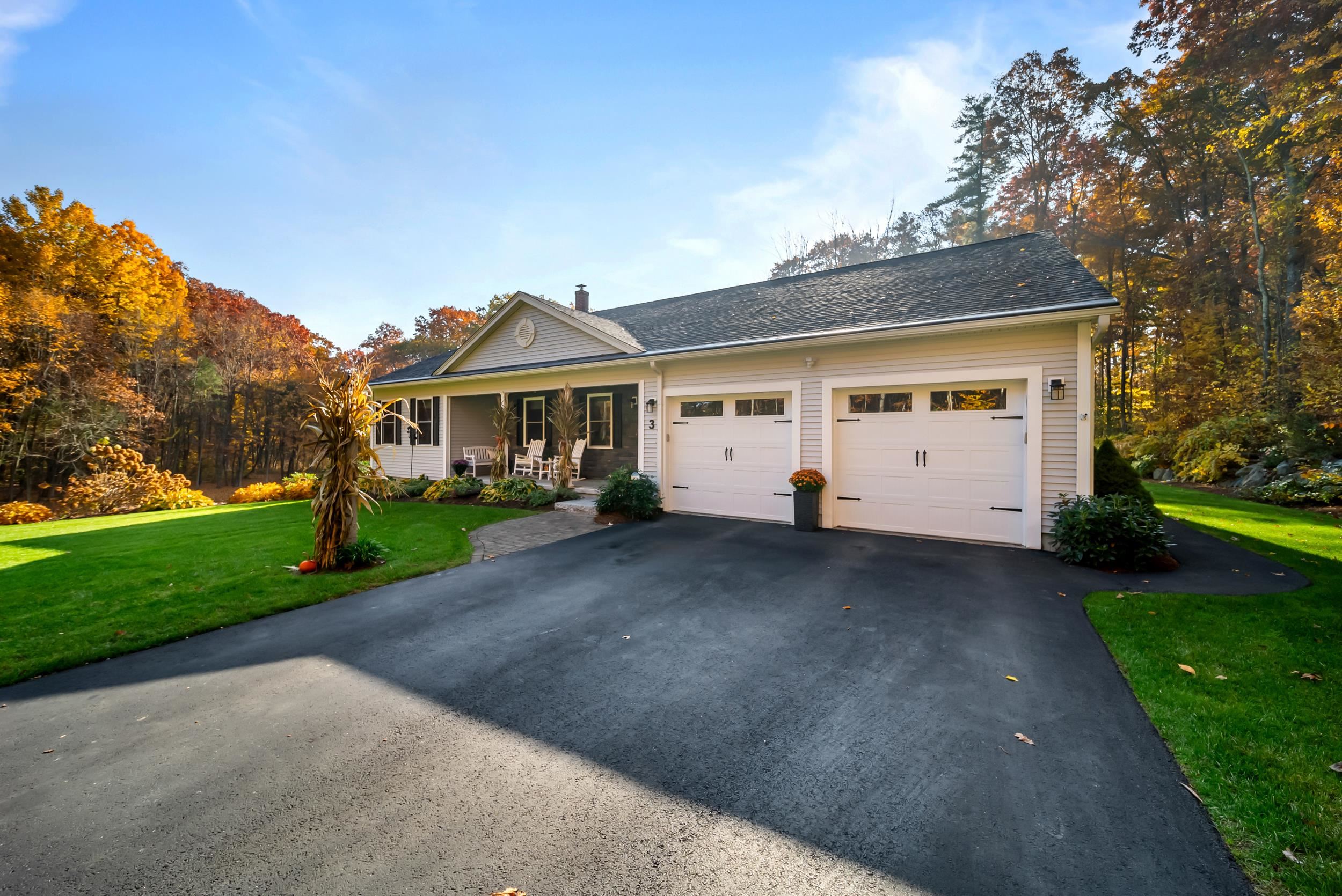 3 Whitneys Grove Road